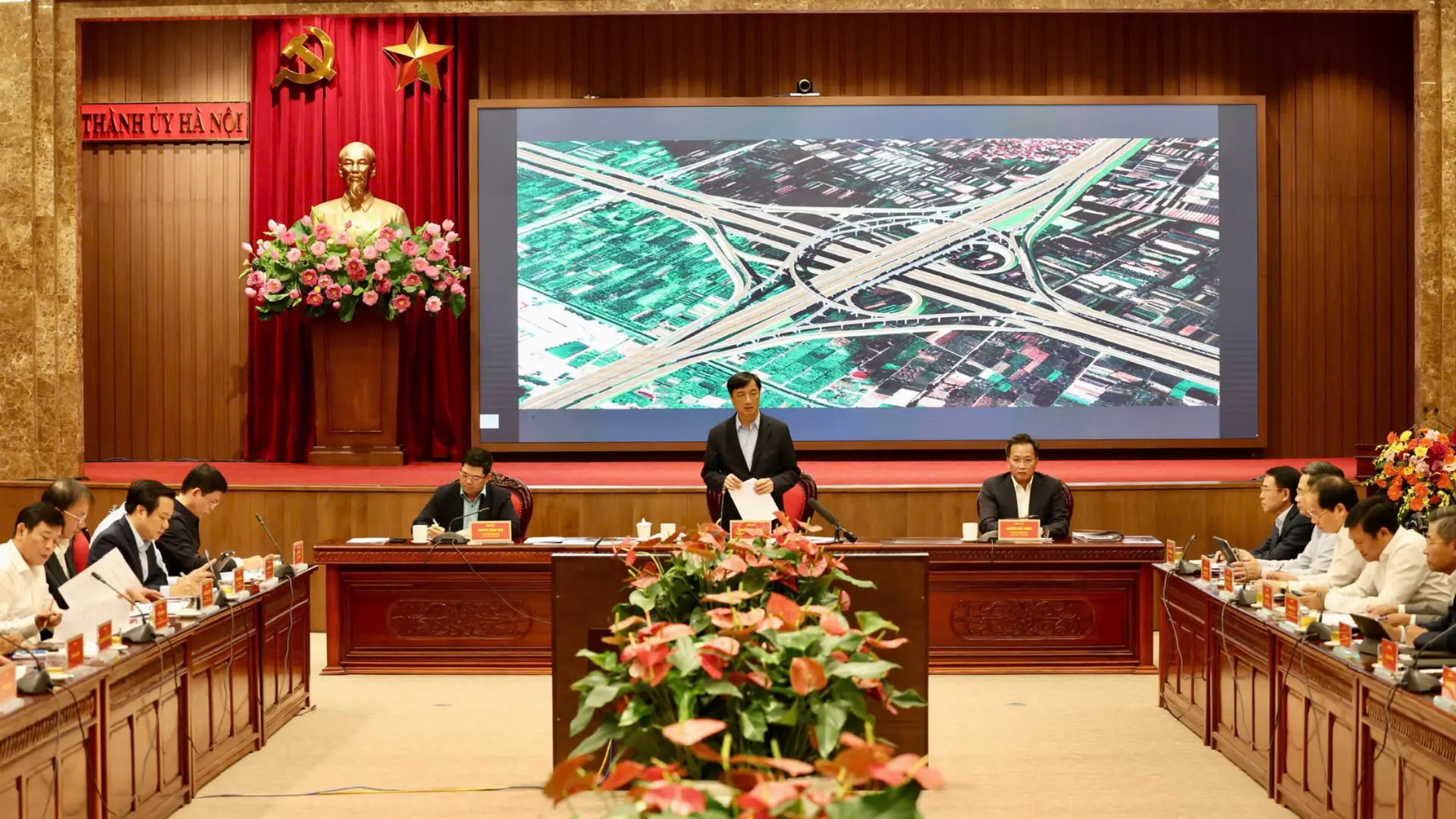 Xây dựng lộ trình 'đếm ngược' trong triển khai tiến độ Vành đai 4